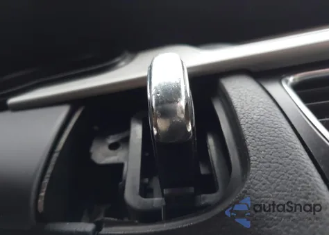 2010 Audi S5 4.2 Premium Plus z USA, uszkodzony, nr VIN WAUVVAFR3AA019590